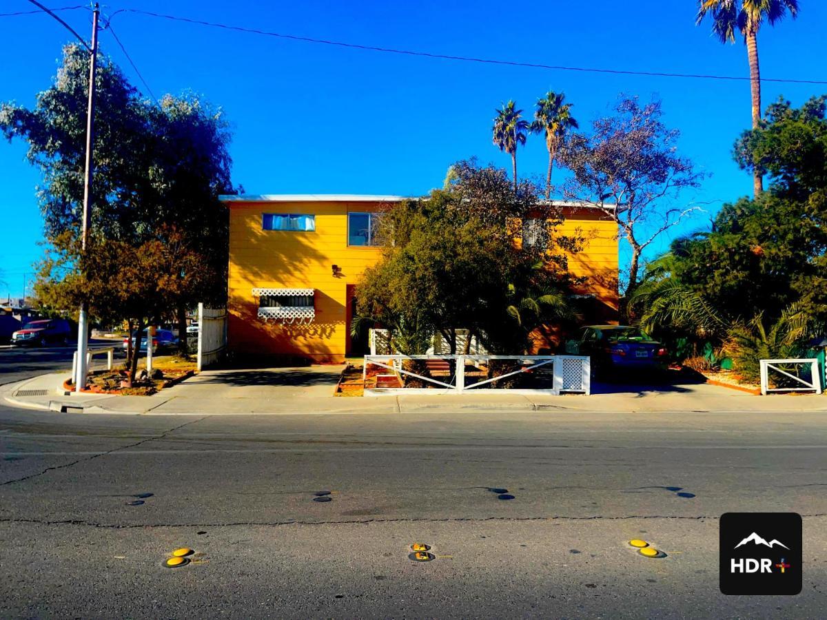 The Yellow Penthouse Llc Las Vegas Ngoại thất bức ảnh